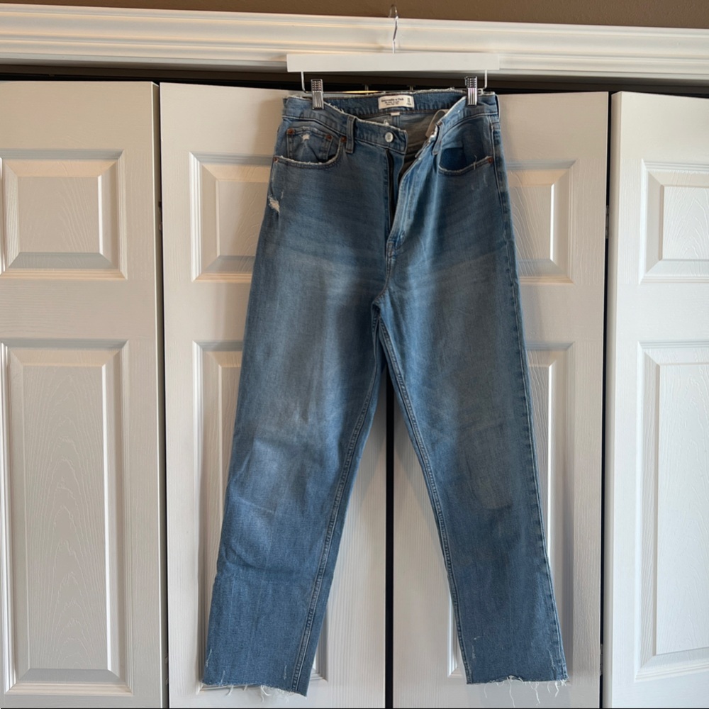 Abercrombie & Fitch Men's Distressed Blue Slim Jeans